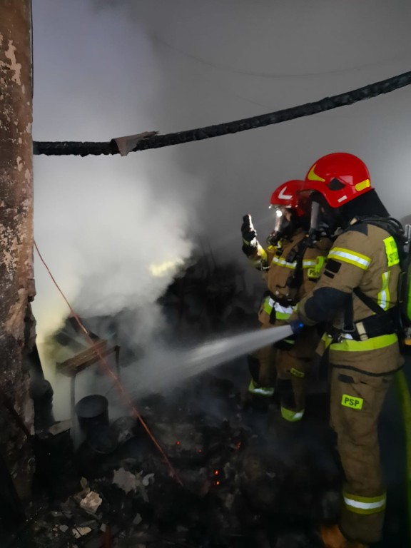 Pożar na terenie zakładu w Radoszycach