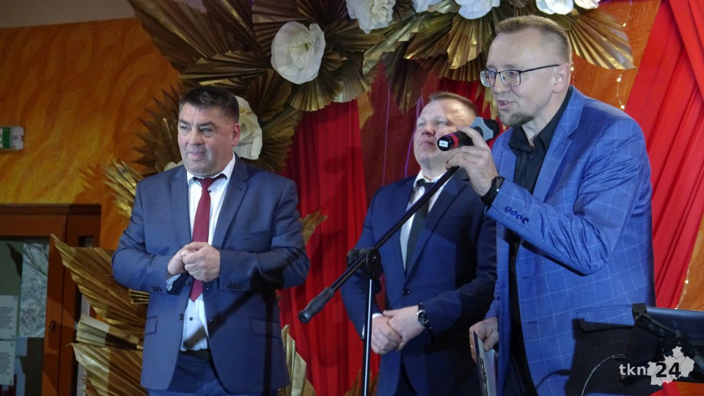 Z The Voice do Radoszyc. Krzysztof Kis na Dzień Kobiet [wideo, zdjęcia]