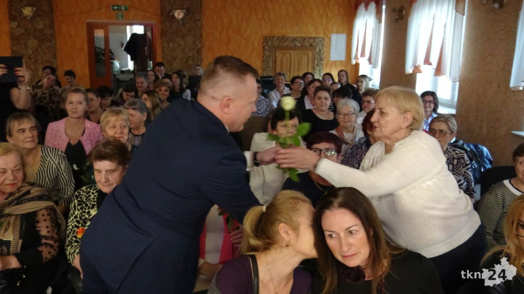 Z The Voice do Radoszyc. Krzysztof Kis na Dzień Kobiet [wideo, zdjęcia]