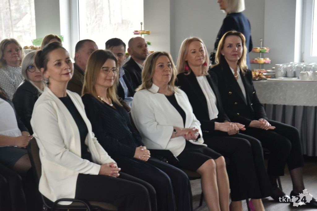 Powiatowe Centrum Pomocy Rodzinie w Końskich świętowało swoje 25-lecie [wideo, zdjęcia]