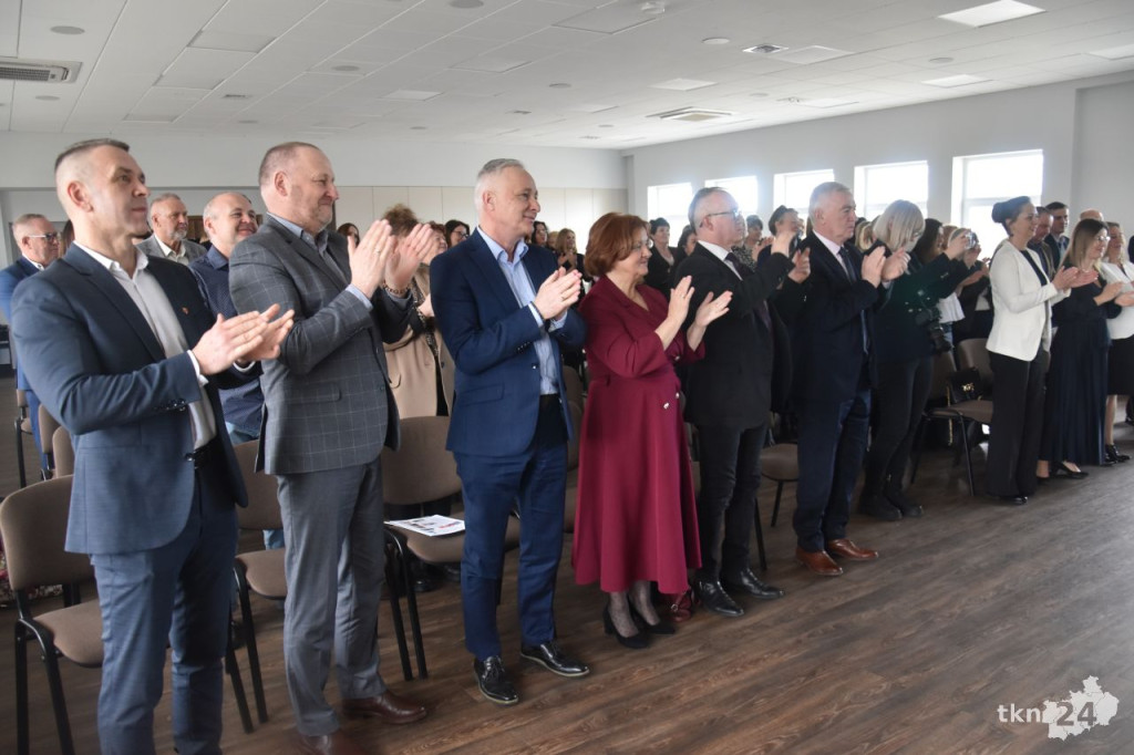 Powiatowe Centrum Pomocy Rodzinie w Końskich świętowało swoje 25-lecie [wideo, zdjęcia]