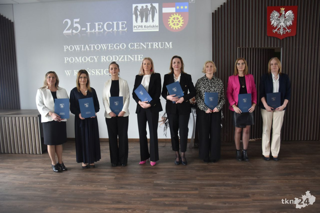 Powiatowe Centrum Pomocy Rodzinie w Końskich świętowało swoje 25-lecie [wideo, zdjęcia]