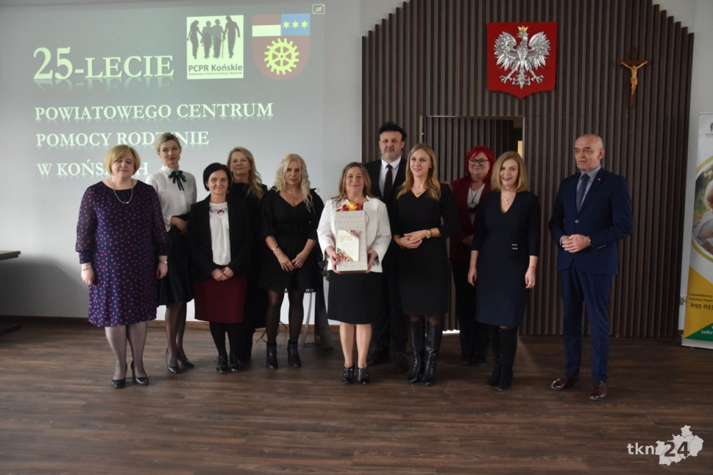 Powiatowe Centrum Pomocy Rodzinie w Końskich świętowało swoje 25-lecie [wideo, zdjęcia]