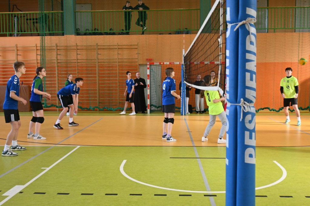 VI Międzyszkolny Festiwal Piłki Siatkowej w Radoszycach [zdjęcia]