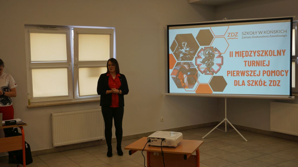 II Międzyszkolny Turniej Pierwszej Pomocy w koneckim ZDZ [zdjęcia]