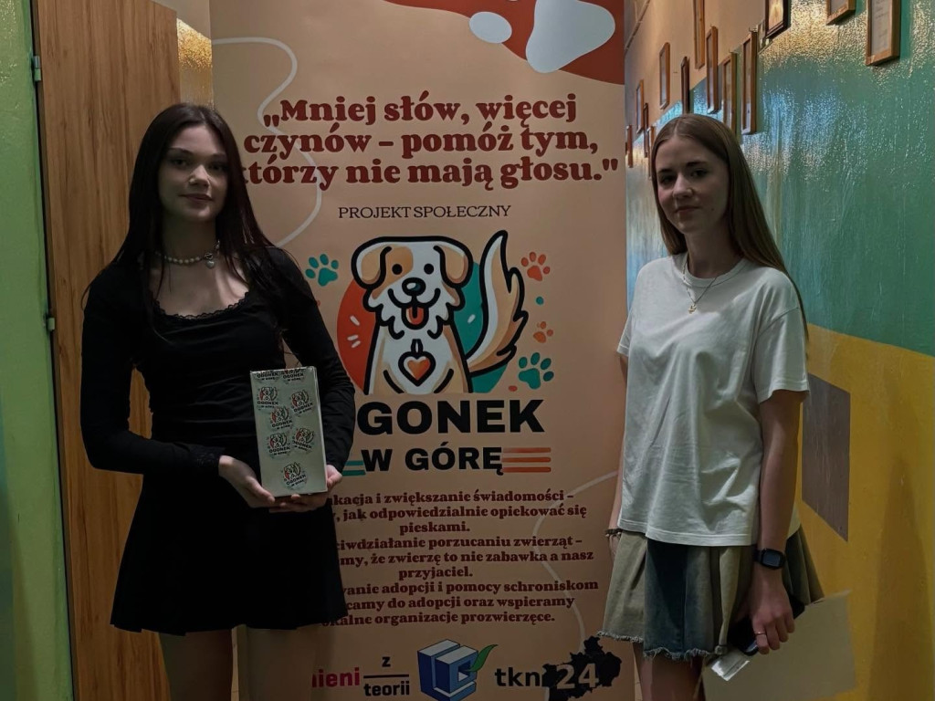 `Ogonek w górę` edukuje młodzież i wspiera dom dla zwierząt pod Starachowicami [zdjęcia]