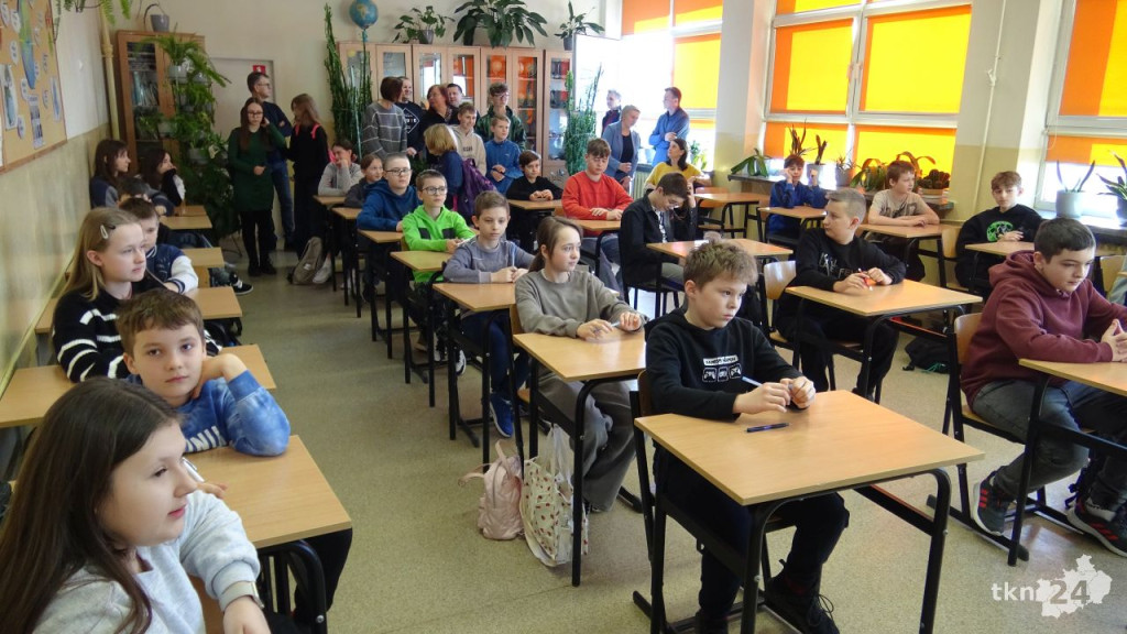 Młodzież zapobiega pożarom. Duże zainteresowanie konkursem w Końskich [wideo, zdjęcia]
