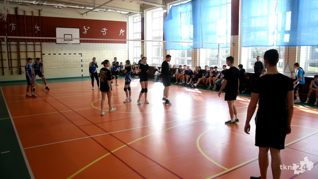 Powiatowe obchody Dnia Wagarowicza na sportowo [wideo, zdjęcia]