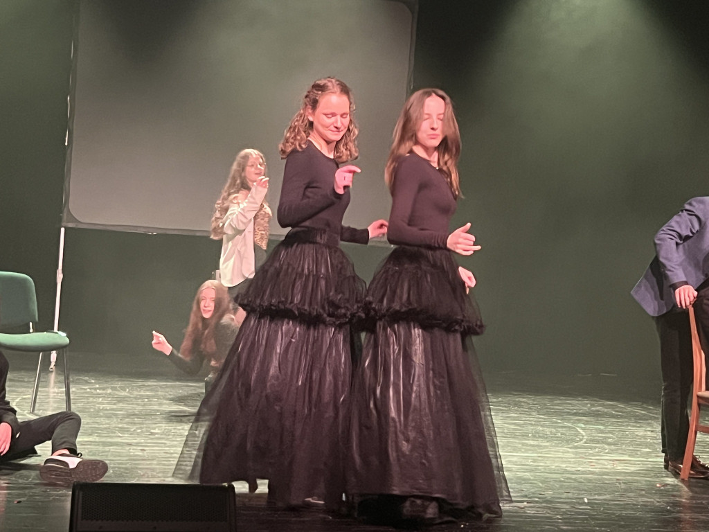 Artyści z koła teatralnego Lustro zdobyli pierwsze miejsce w wojewódzkim przeglądzie [zdjęcia]