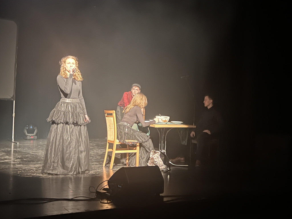 Artyści z koła teatralnego Lustro zdobyli pierwsze miejsce w wojewódzkim przeglądzie [zdjęcia]