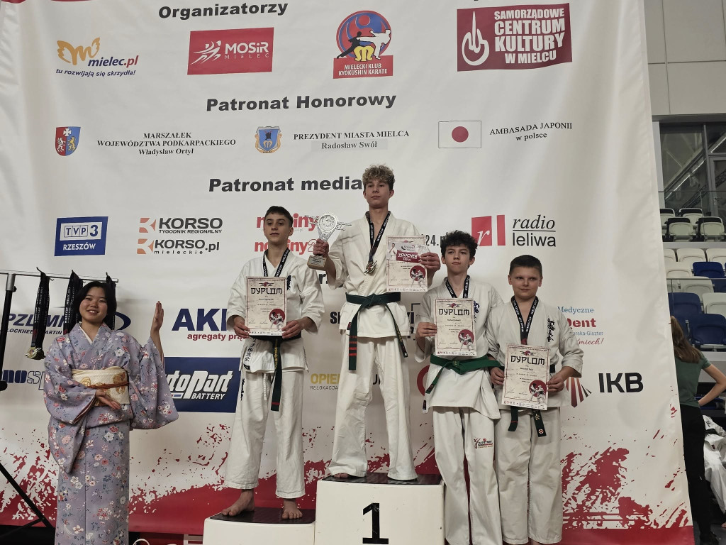 Nasi karatecy z medalami na Wings Cup w Mielcu [zdjęcia]