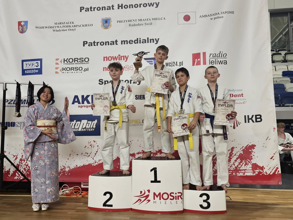 Nasi karatecy z medalami na Wings Cup w Mielcu [zdjęcia]