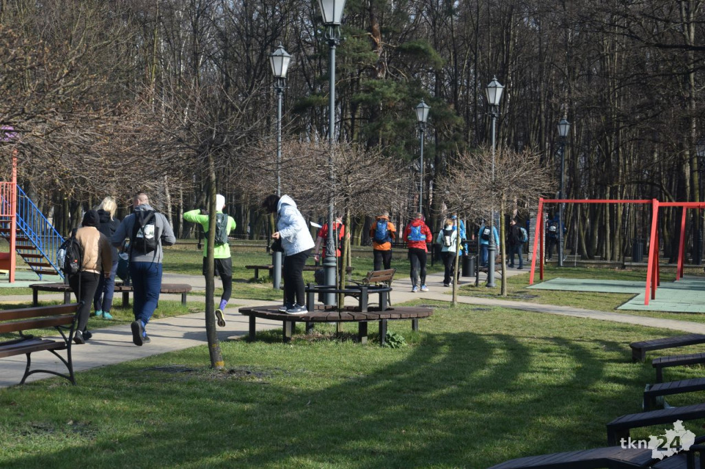 Około 250 osób na II Marszu po Puchar w Końskich [wideo, zdjęcia]