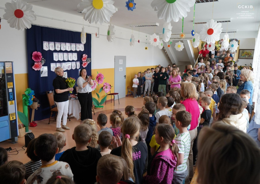 Wiosenne spotkanie z poezją Janiny Malickiej w Gowarczowie [zdjęcia]