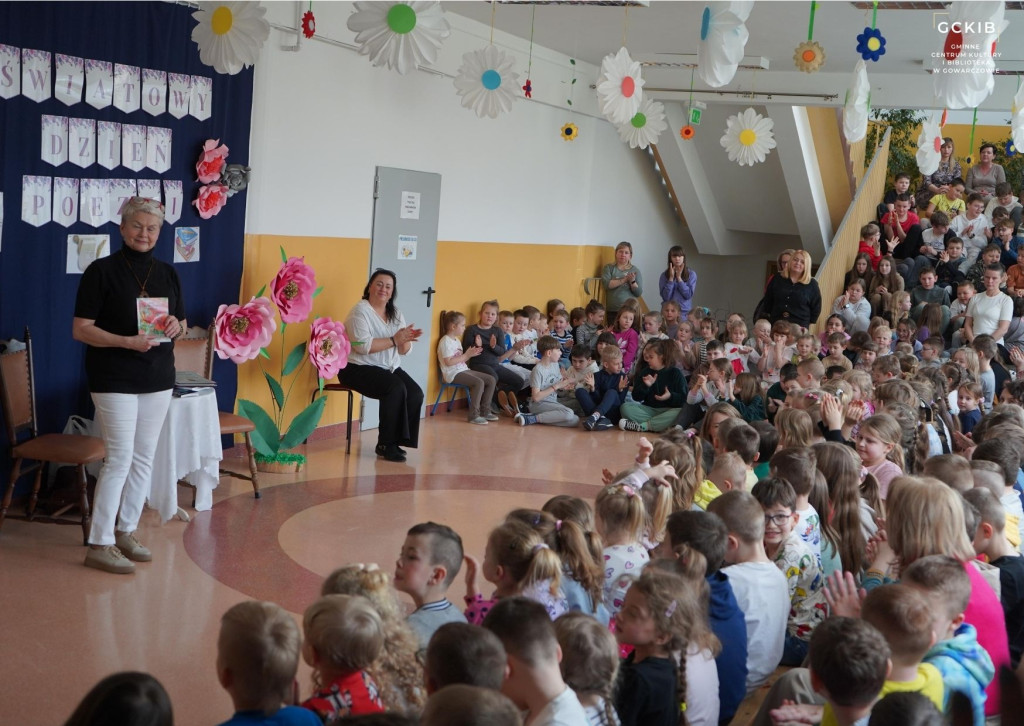Wiosenne spotkanie z poezją Janiny Malickiej w Gowarczowie [zdjęcia]