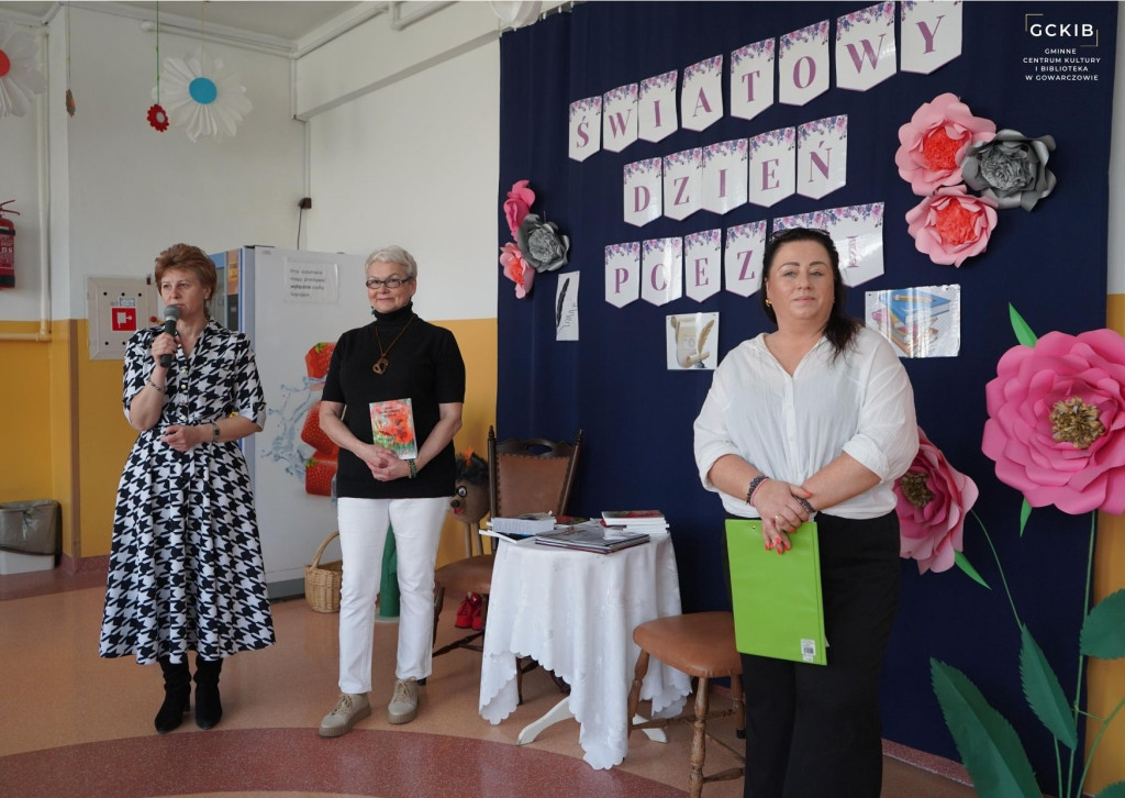 Wiosenne spotkanie z poezją Janiny Malickiej w Gowarczowie [zdjęcia]