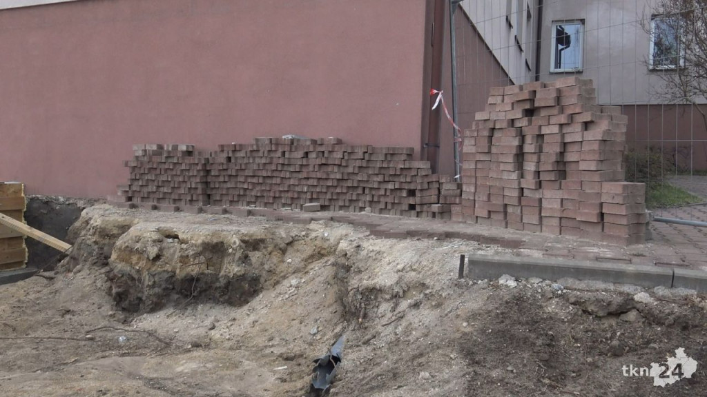 Starają się o termomodernizację urzędu i szkoły. Powstanie też winda dla petentów [wideo, zdjęcia]