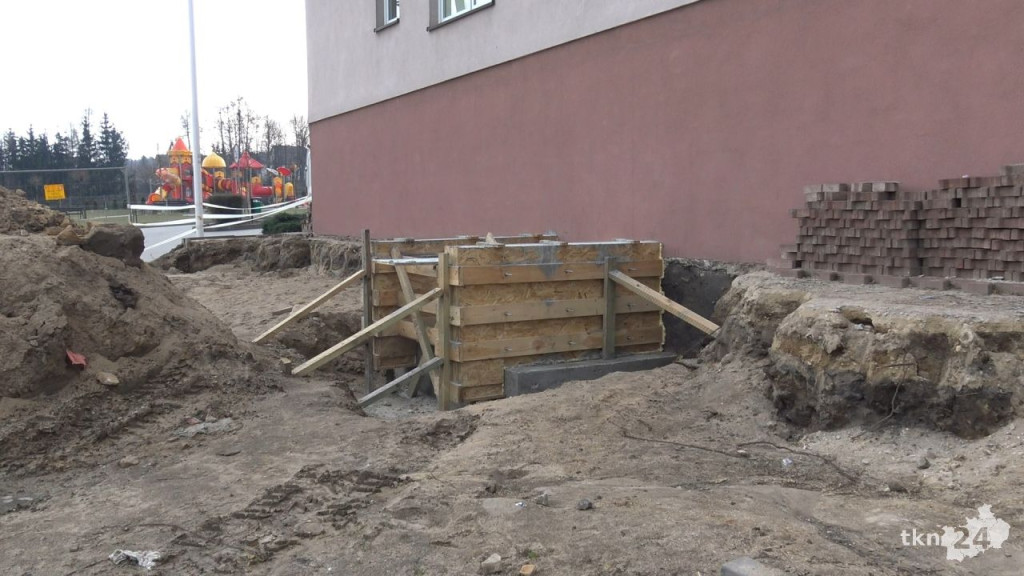 Starają się o termomodernizację urzędu i szkoły. Powstanie też winda dla petentów [wideo, zdjęcia]