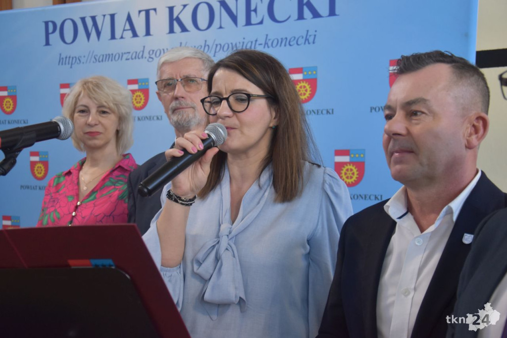 Tłumy ósmoklasistów przybyły na Powiatową Giełdę Szkół Ponadpodstawowych [wideo, zdjęcia]