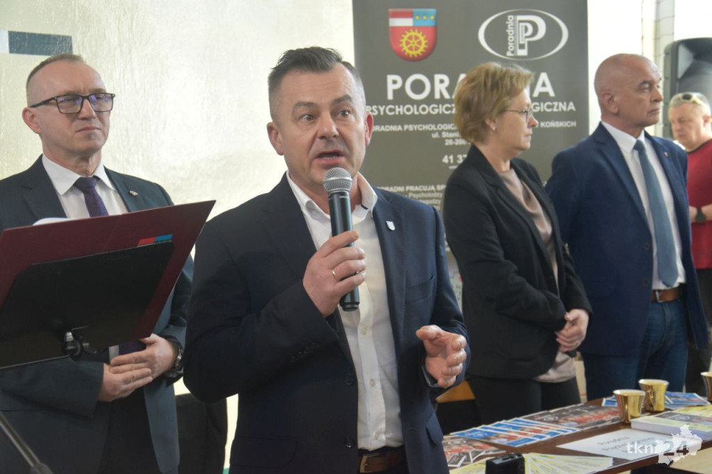Tłumy ósmoklasistów przybyły na Powiatową Giełdę Szkół Ponadpodstawowych [wideo, zdjęcia]