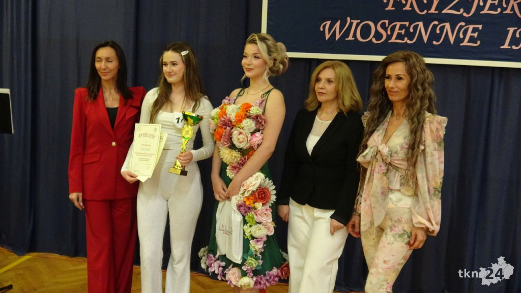 Julia Kącka i Zuzanna Szteleblak wygrywają X Konkurs Fryzjerski w koneckiej Kanadzie [wideo, zdjęcia]