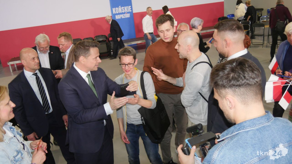 Rafał Trzaskowski w Końskich. Zobaczcie relację zza kulis i ze spotkania! [wideo, zdjęcia]