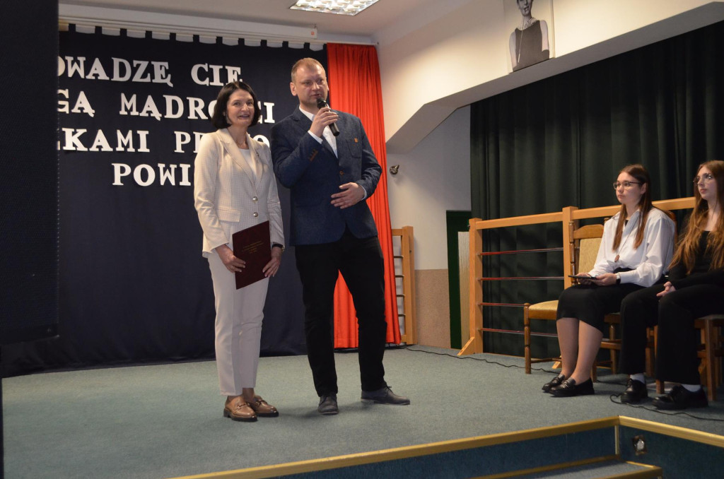 I LO w Końskich uczciło pamięć ks. Marcelego Prawicy [zdjęcia]