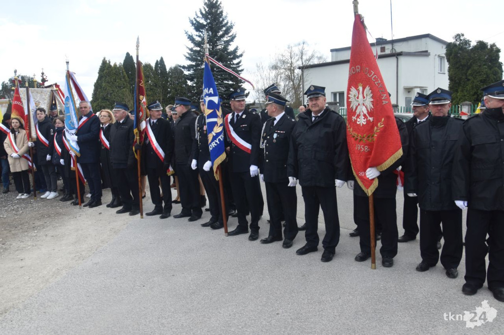 Relikwie św. Jana Pawła II zostały wprowadzone do gowarczowskiej parafii [wideo, zdjęcia]