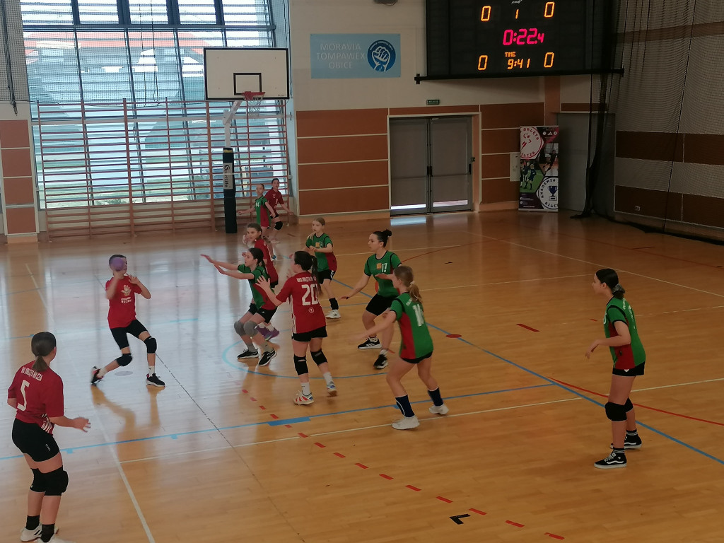 Dziewczęta z Olimpii Końskie z piątym miejscem w Wojewódzkim Turnieju w Bilczy [zdjęcia]