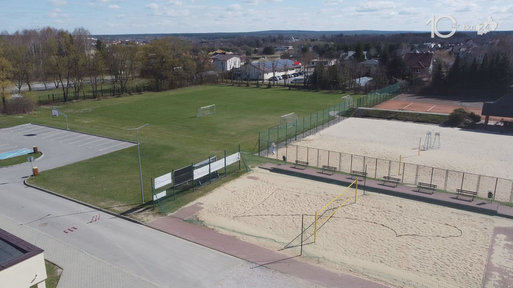 Trwają prace na koneckim stadionie OSiR [wideo, zdjęcia]