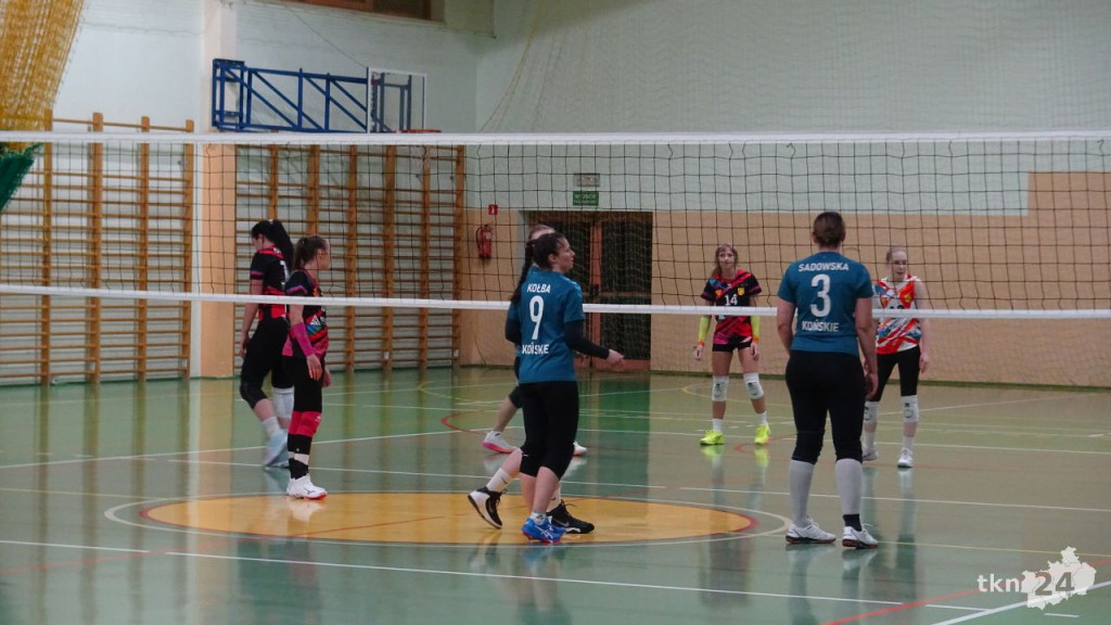 Świętokrzyska Siatkówka Cup dla Procarte Sport CK. Walka i znakomita atmosfera w Stadnickiej Woli [wideo, zdjęcia]