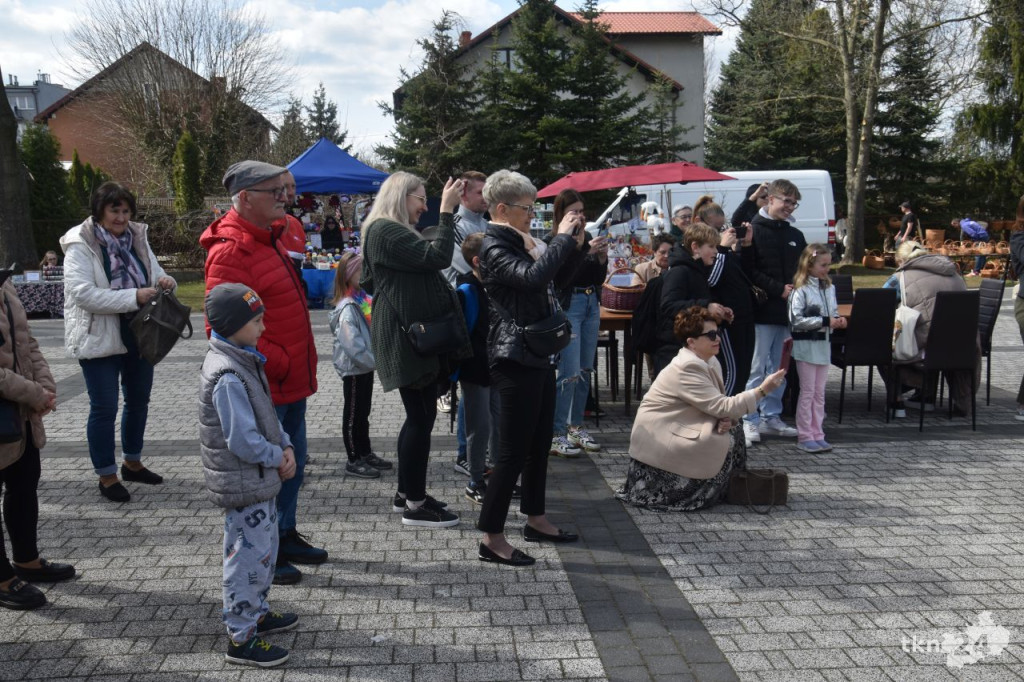 Jarmark Wielkanocny w Stąporkowie z pięknymi palmami i występami artystycznymi [wideo, zdjęcia]