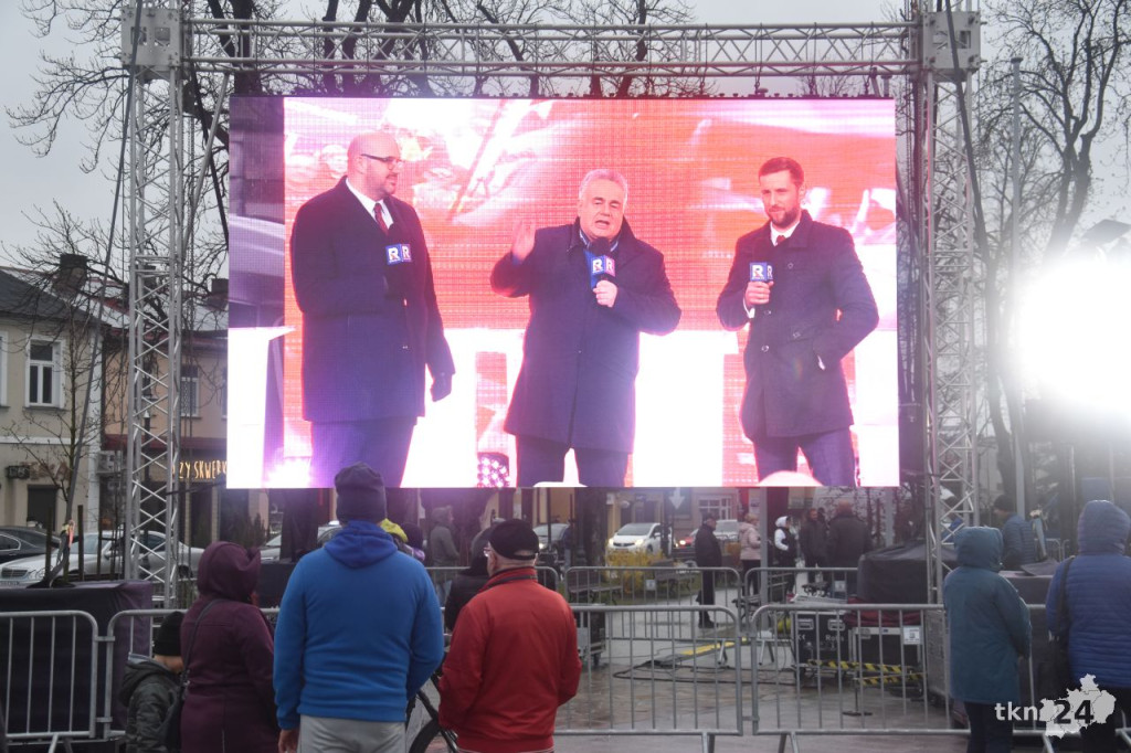 Polityczny pępek świata. Zobaczcie naszą relację wideo z debat w Końskich