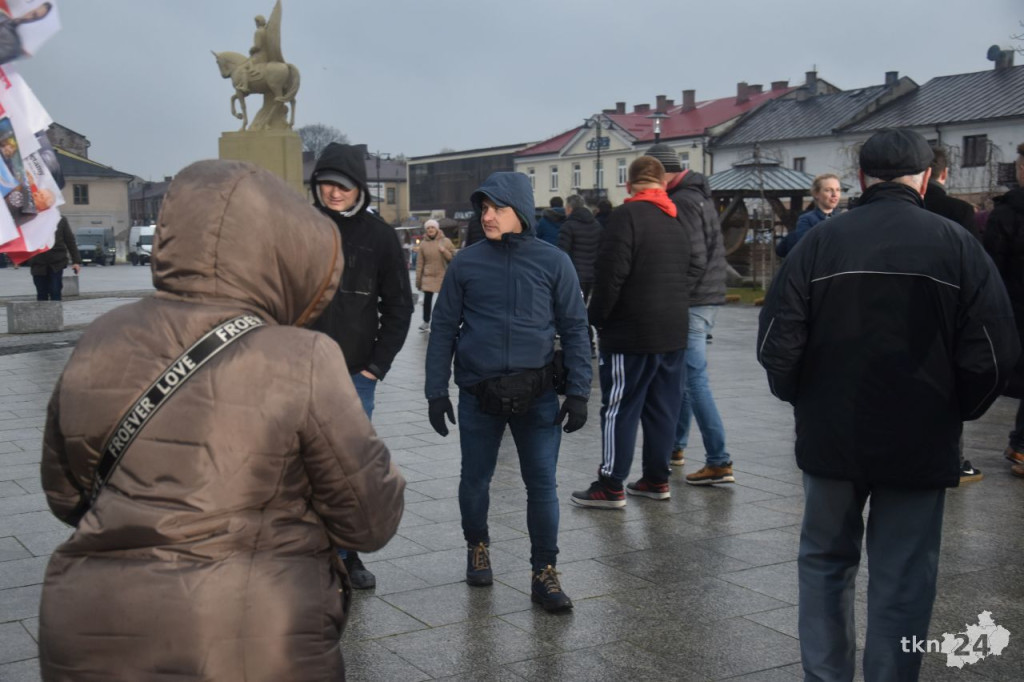 Polityczny pępek świata. Zobaczcie naszą relację wideo z debat w Końskich