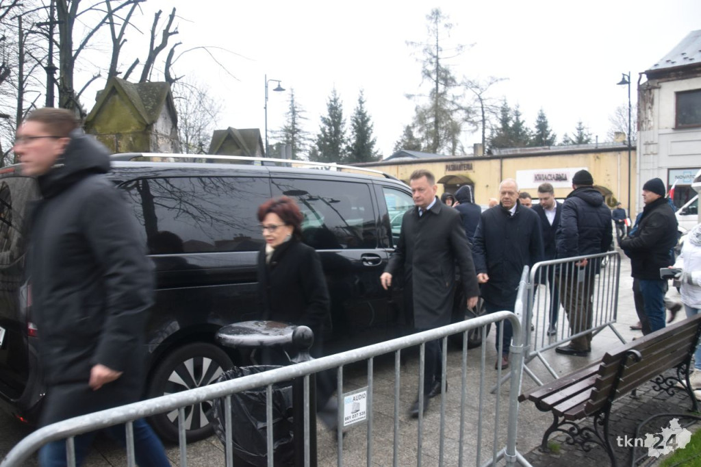 Polityczny pępek świata. Zobaczcie naszą relację wideo z debat w Końskich