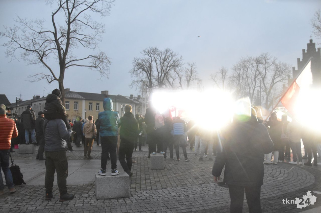 Polityczny pępek świata. Zobaczcie naszą relację wideo z debat w Końskich