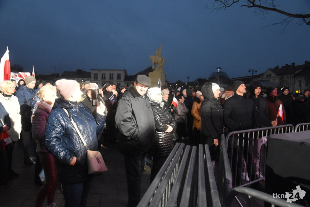 Polityczny pępek świata. Zobaczcie naszą relację wideo z debat w Końskich