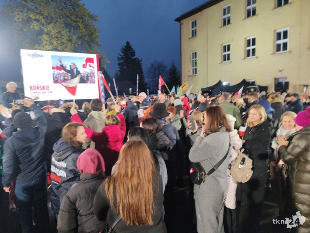Polityczny pępek świata. Zobaczcie naszą relację wideo z debat w Końskich