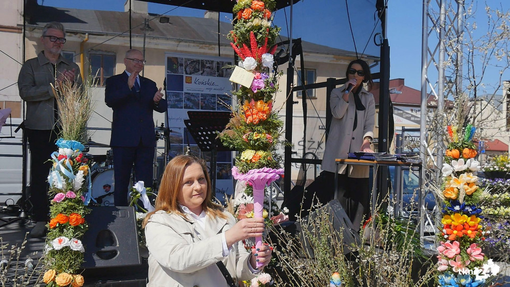Słoneczna niedziela na Jarmarku Wielkanocnym w Końskich [wideo, zdjęcia]