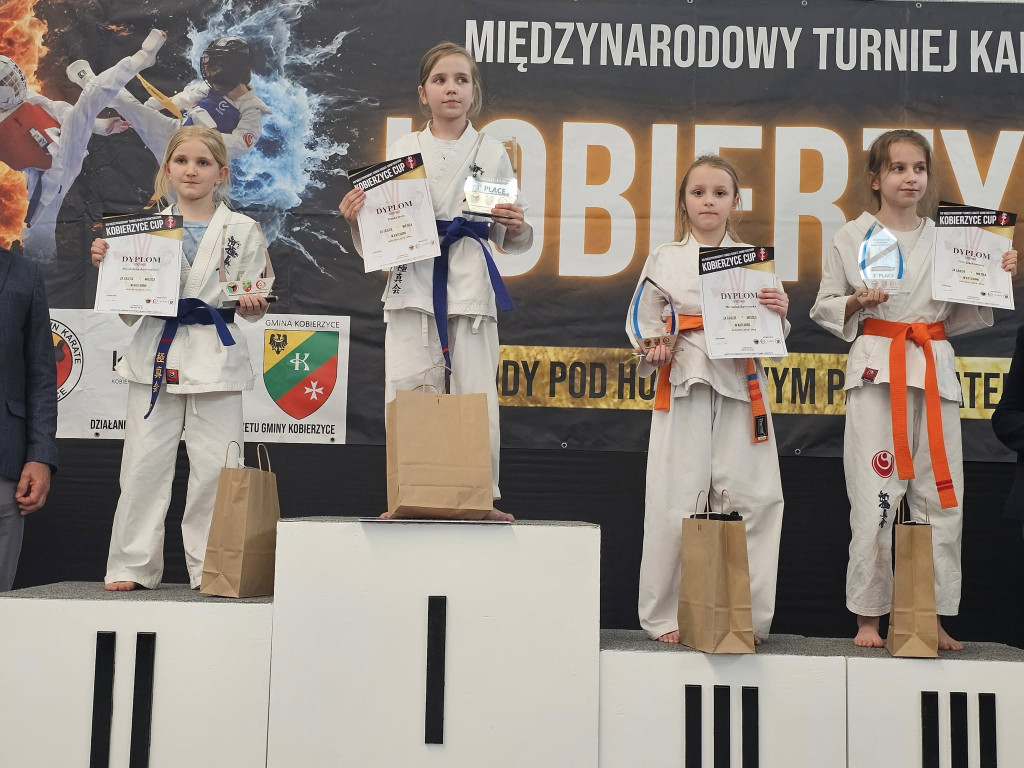Koneccy Karatecy z sukcesami na Kobierzyce Cup 2025