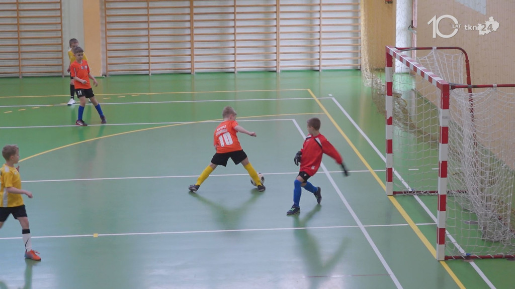 XXV Turniej `Z Podwórka na Stadion o Puchar Tymbarku`. Etap powiatowy [wideo, zdjęcia]