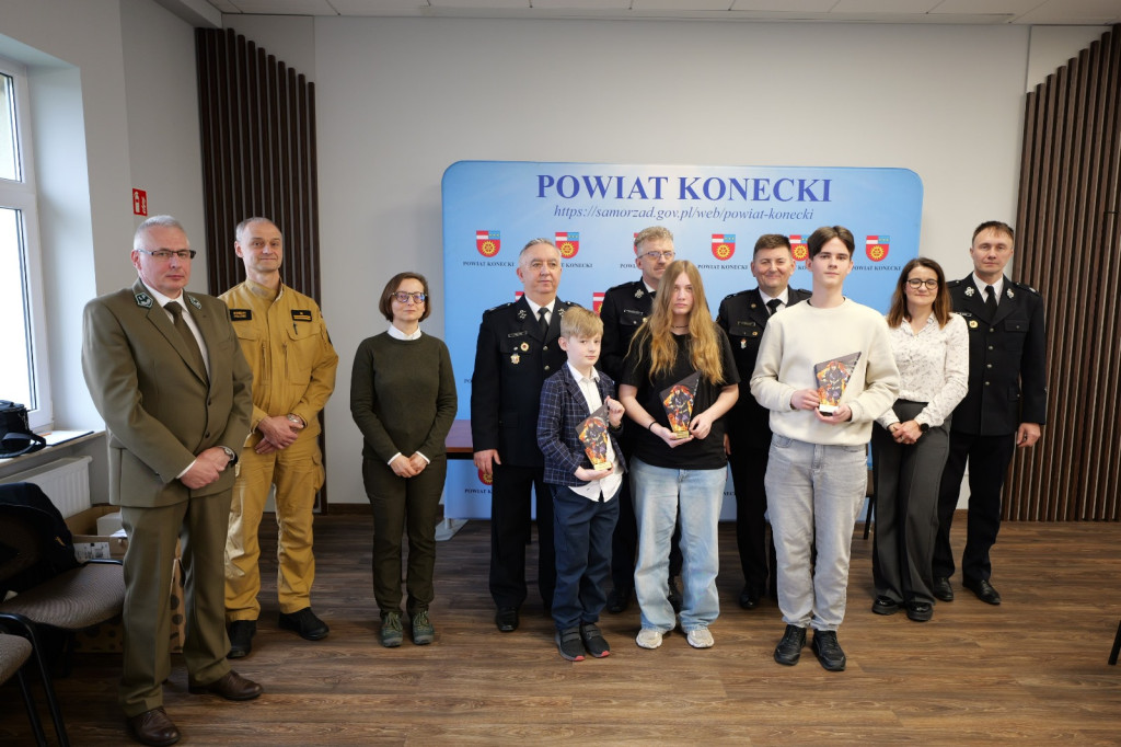To fachowcy w dziedzinie pożarniczej. Za nami powiatowy etap konkursu [wideo, zdjęcia]
