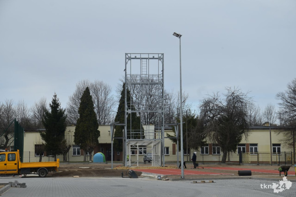 Nowa strażnica PSP w Końskich już niemal na ukończeniu. Zajrzeliśmy na plac budowy [wideo, zdjęcia]