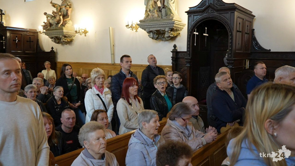 Uroczysta Droga Krzyżowa w kolegiacie św. Mikołaja w Końskich [wideo, zdjęcia]