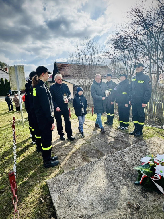 W hołdzie rodzinie Gutów - 85 lat po tragicznych wydarzeniach [zdjęcia]