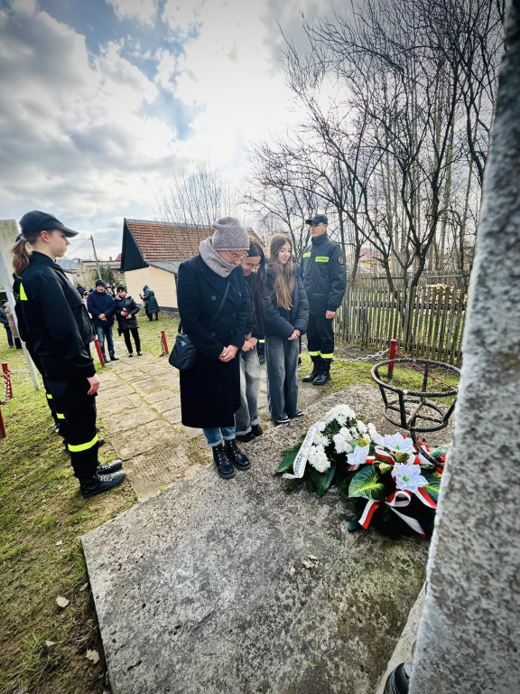 W hołdzie rodzinie Gutów - 85 lat po tragicznych wydarzeniach [zdjęcia]