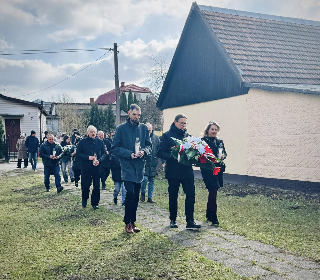 W hołdzie rodzinie Gutów - 85 lat po tragicznych wydarzeniach [zdjęcia]