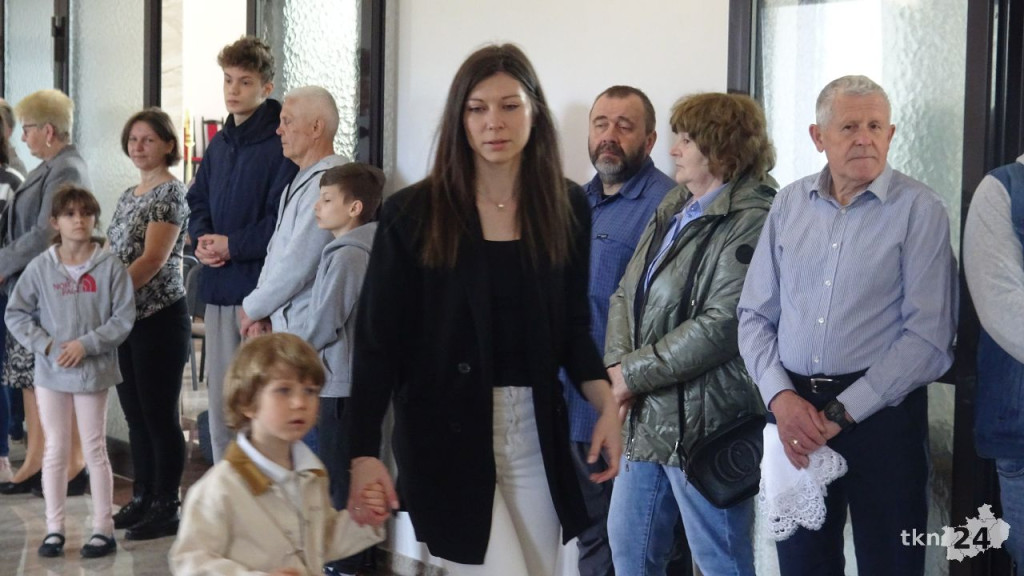Wielkosobotnie święcenie pokarmów w parafii Matki Bożej Nieustającej Pomocy w Końskich  [wideo, zdjęcia]