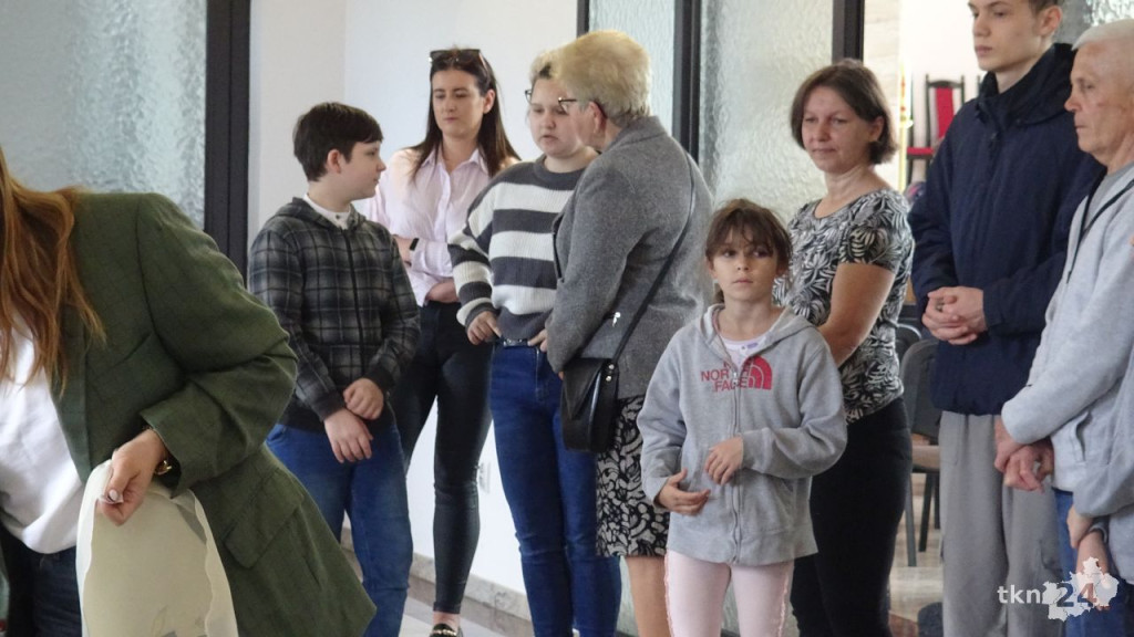 Wielkosobotnie święcenie pokarmów w parafii Matki Bożej Nieustającej Pomocy w Końskich  [wideo, zdjęcia]