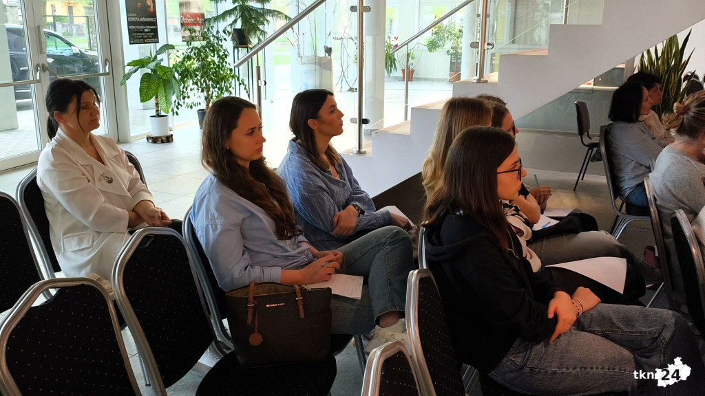 O lokalnych cmentarzach w Koneckim Centrum Kultury [wideo, zdjęcia]